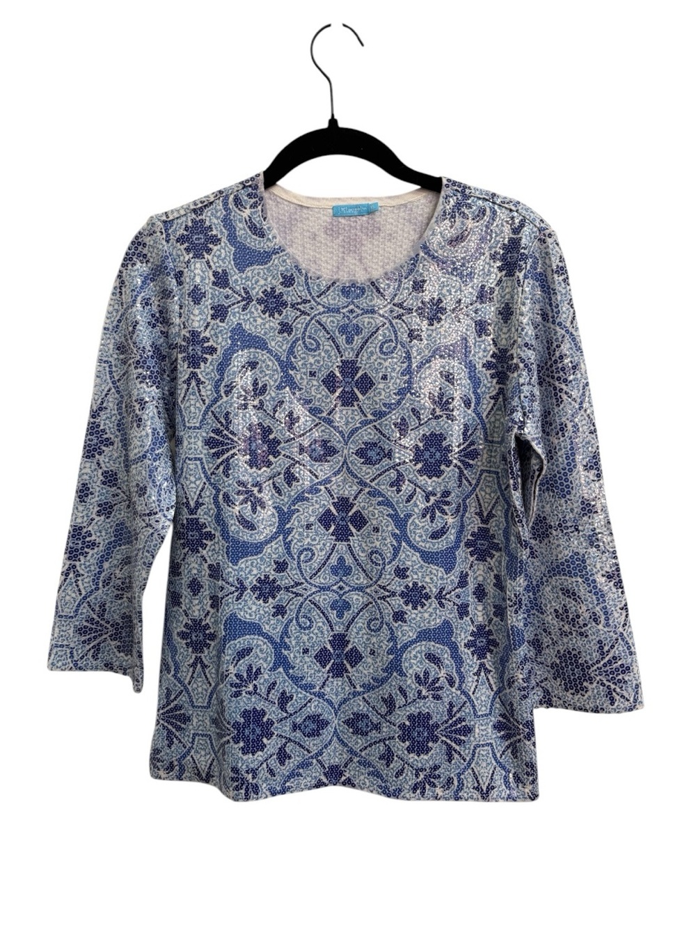 J. MCLAUGHLIN Fully sequin Batik Blue &White  print top XSmall 3/4 Sleeves